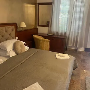 https://royal-suite-opatija.in-istria.net